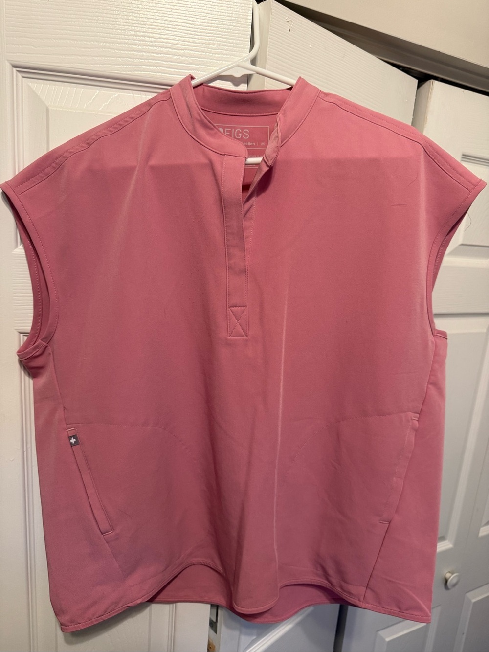 FIGS Rafaela chalk Pink Sleeveless Scrub Tunic